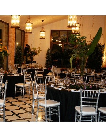 Round black tablecloth 330 cm