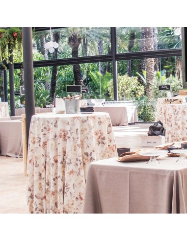 Round tablecloth with natural flowers 352 cm
